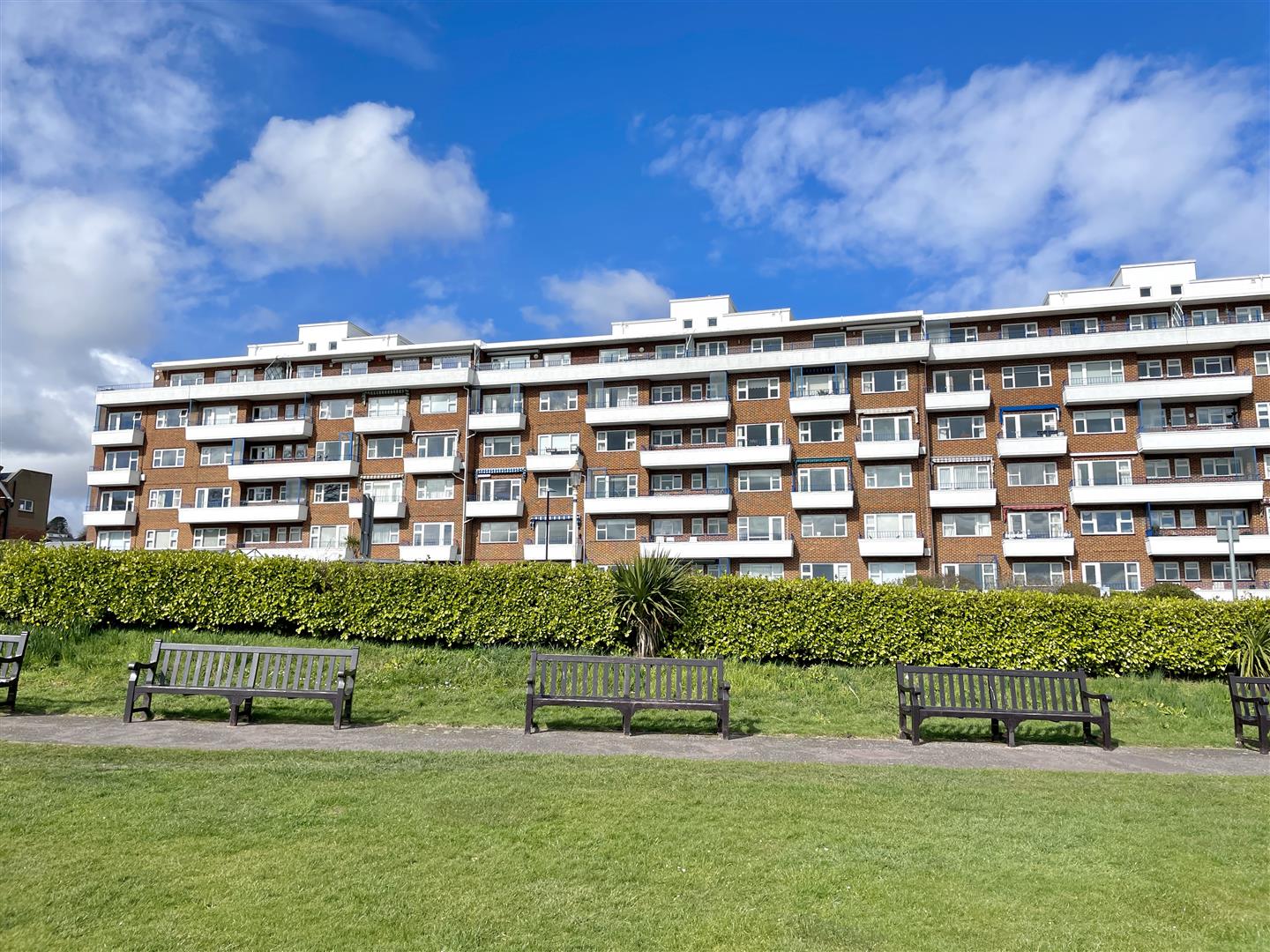 Property Details for Cliff Road Eastbourne BN20 7XE Town Property